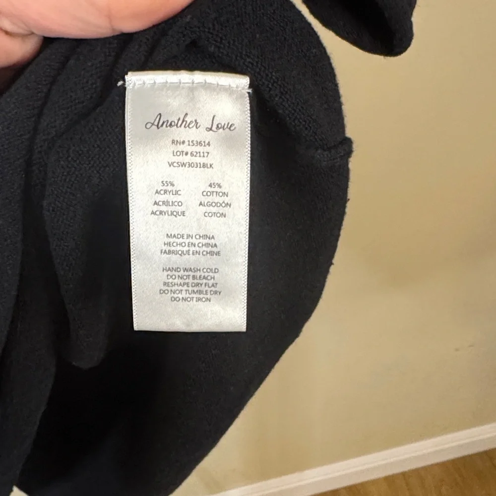Another Love Short Sleeve Black Cotton Blend Knit Blouse XL